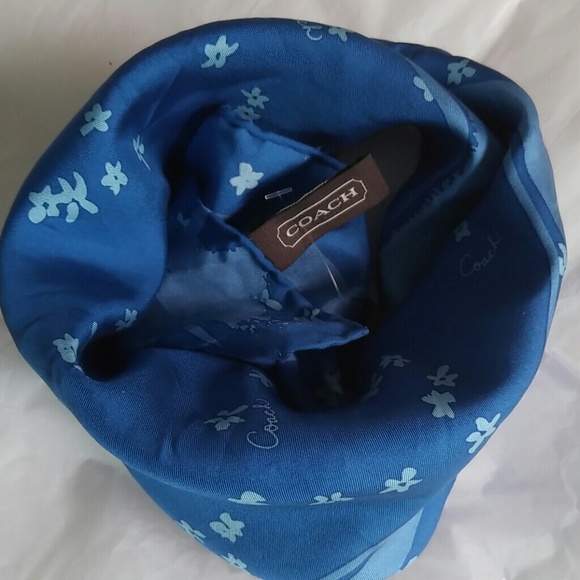 Scarf - Picture 4 of 4