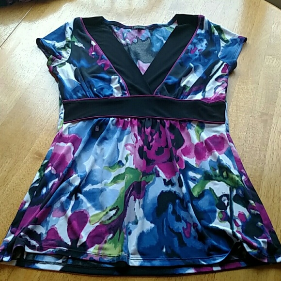 Maurices size small top