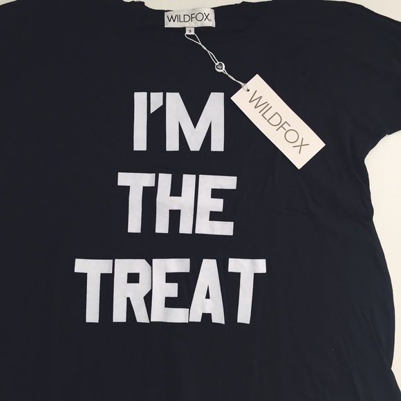 🎉 WILDFOX Real Treat Weekend Tee - Picture 2 of 4