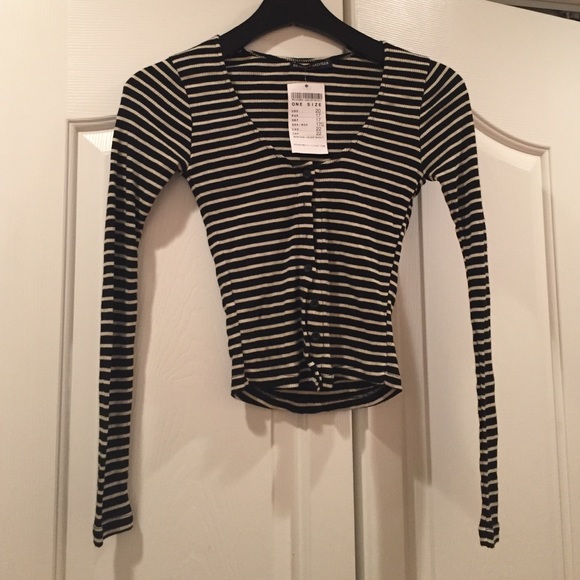 Brandy Melville long sleeve top