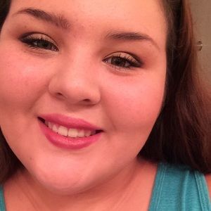 Meet your Posher, Tori