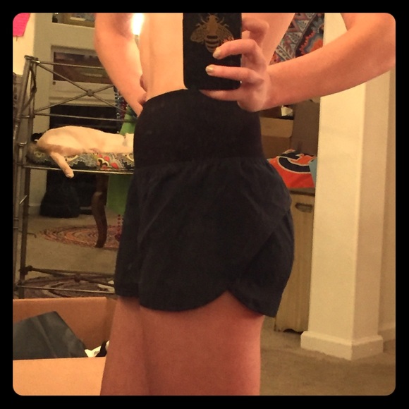 FLATTERING! High waisted workout running shorts