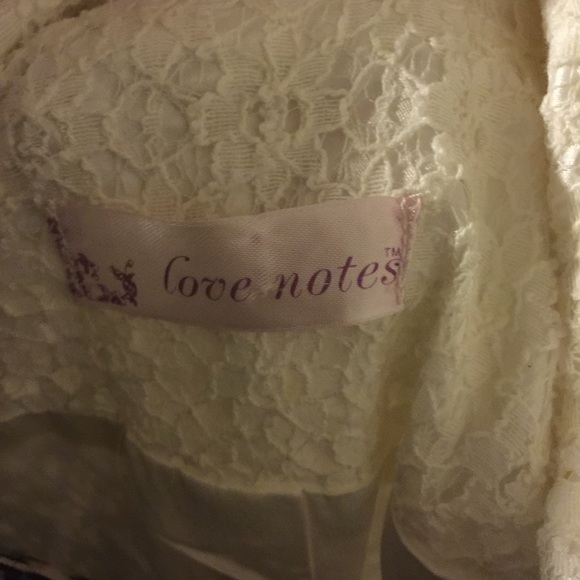 Vintage inspired ivory lace coat - Picture 4 of 4