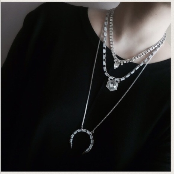 layering necklace