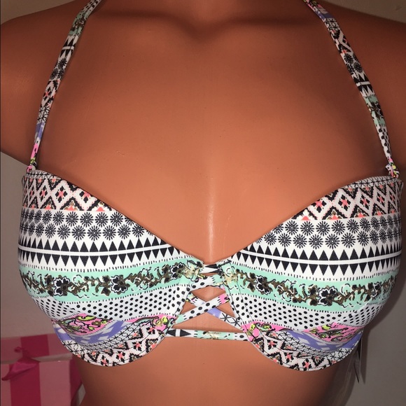 🚫SOLD🚫NEW VS TOP SWIM BANDEAU AND FRINGE BOTTOM - Picture 2 of 4