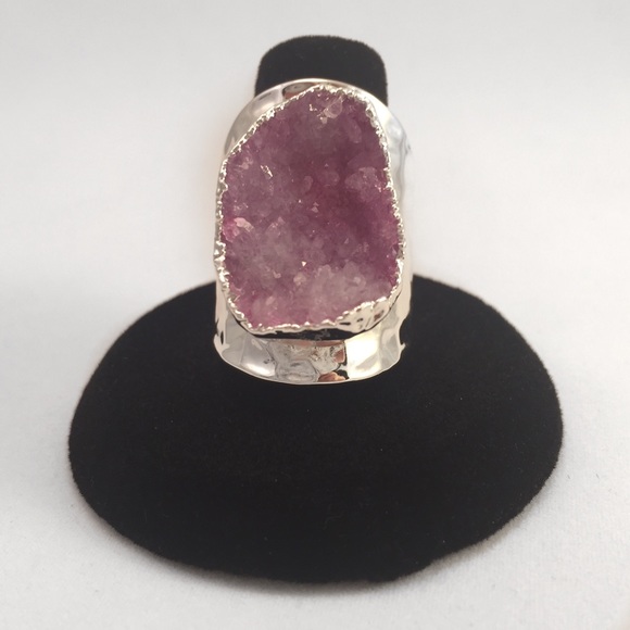 Jewelry - Pink druzy silver plated cuff ring