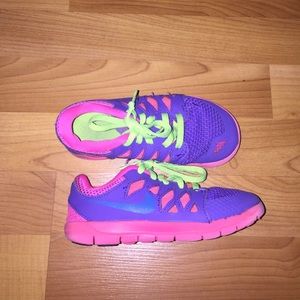Nike sneakers SIZE 11 for toddlers