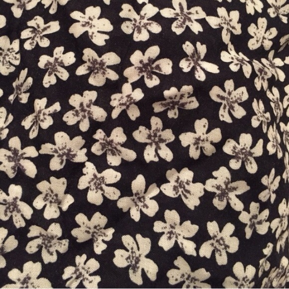 Brandy melville crop top - Picture 3 of 3