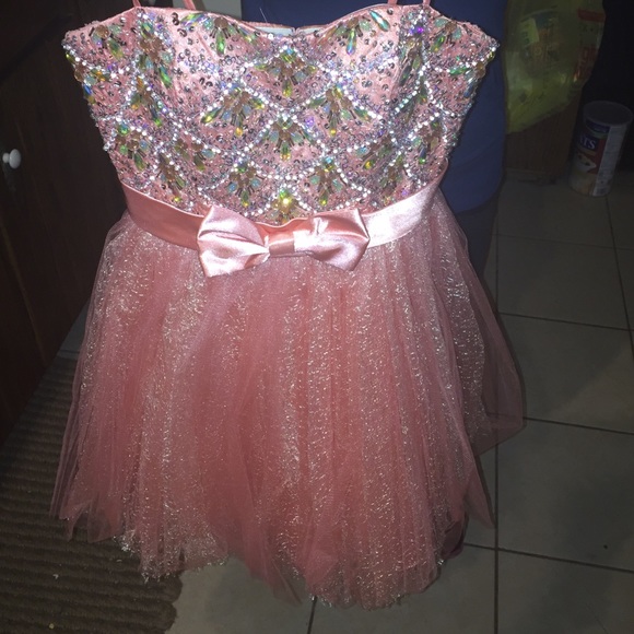 SEMI OR PROM DRESS CHEAPPP - Picture 3 of 4