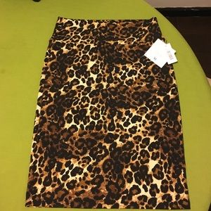 New with tag Lularoe Cassie skirt