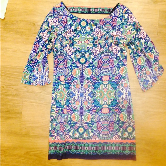 Open back Dress patterned - Picture 4 of 4