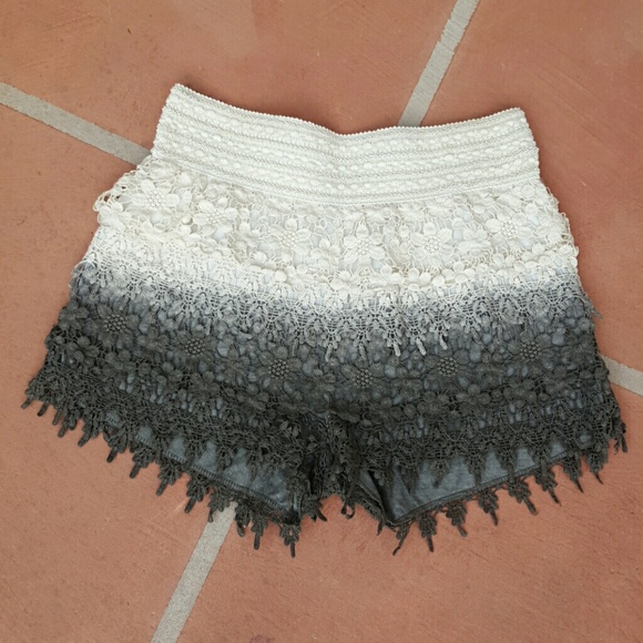 Love Culture Pants - Dip-dyed crochet shorts