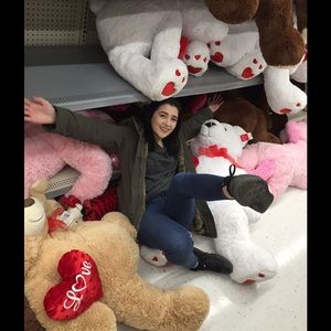 Meet your Posher, Debbie