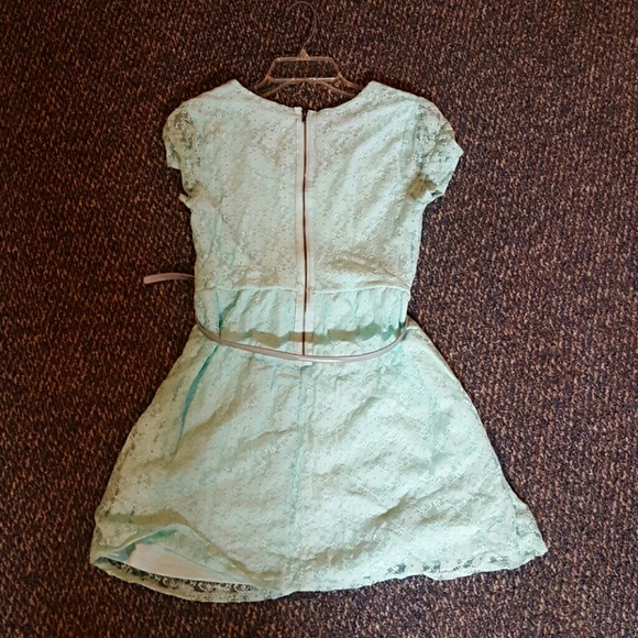 Spring dress - Picture 2 of 2