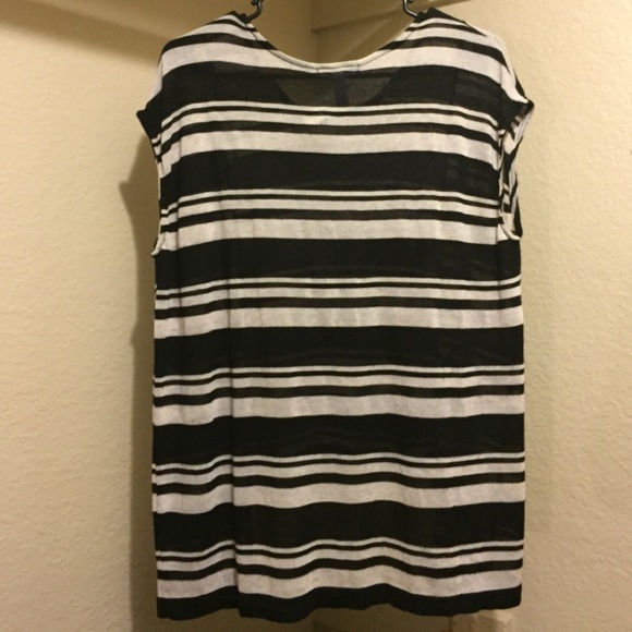 Black and White Striped Tee - Picture 3 of 3