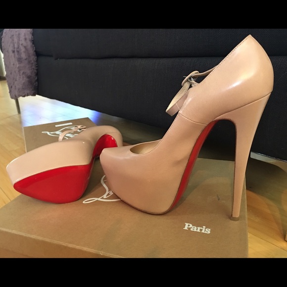 ❤️SOLD❤️Christian Louboutin Lady Daf size 38 - Picture 2 of 4