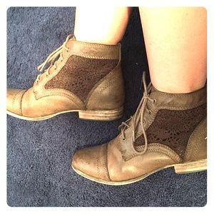 Wanted lace up ankle boots