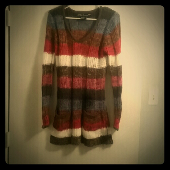 Stripped tunic sweater with pockets