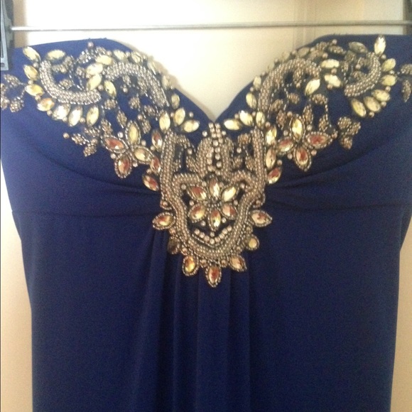 Prom dress - Picture 2 of 3