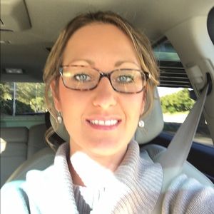 Meet your Posher, Debra