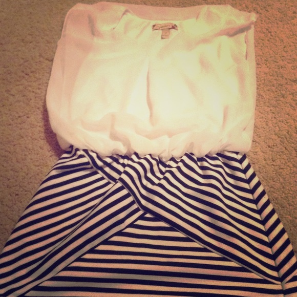 Sleeveless dress