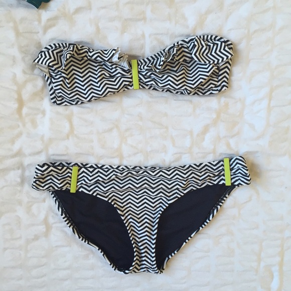 Zig zag bikini set