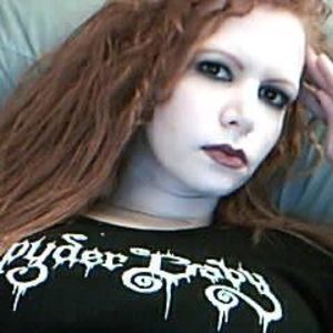 Meet your Posher, Aviva