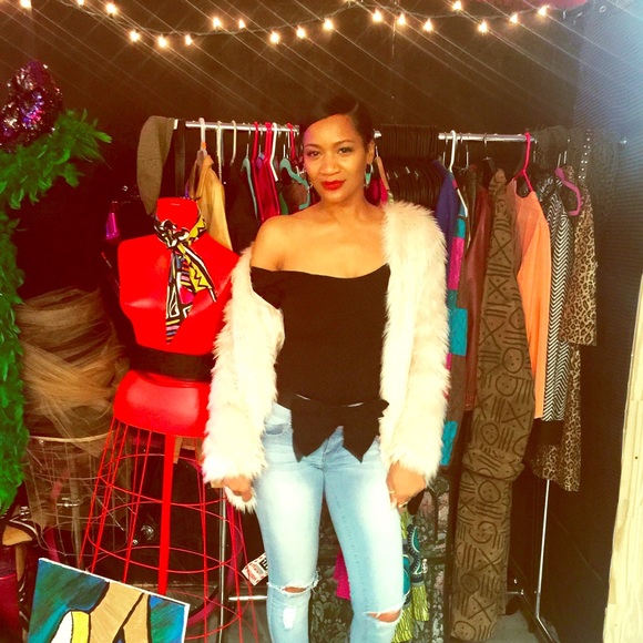 The Hostess with the Most! Le' Garment Goddess.🌷 - Picture 1 of 1