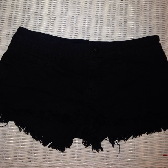 Bullhead Frayed Black Shorts