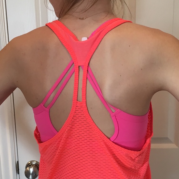 Victoria secret criss cross sports bra - Picture 1 of 3