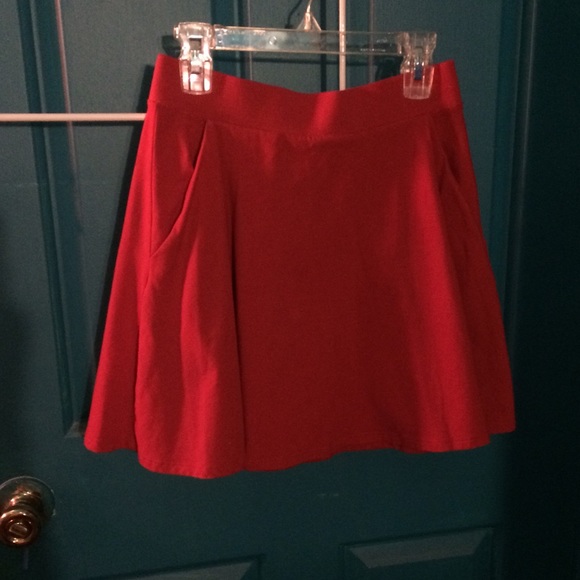 ‼️24 HOUR SALE‼️Cute Skirt for Spring!