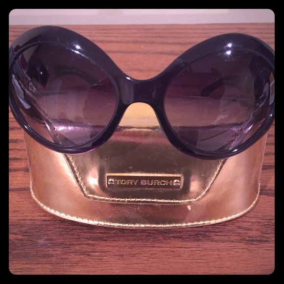 Tory Burch Sunglasses main image 3