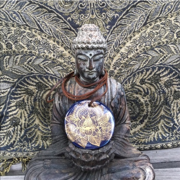 Artisan crafted Lotus Necklace - Picture 2 of 3