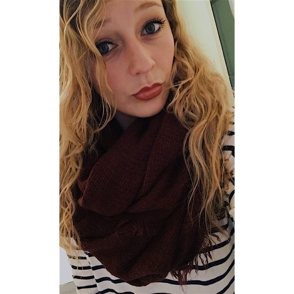 Meet your Posher, Ashley - Picture 1 of 1
