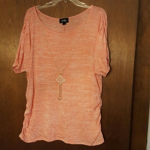 🌹🌹By & By Ruched top w/detachable necklace!🌹🌹