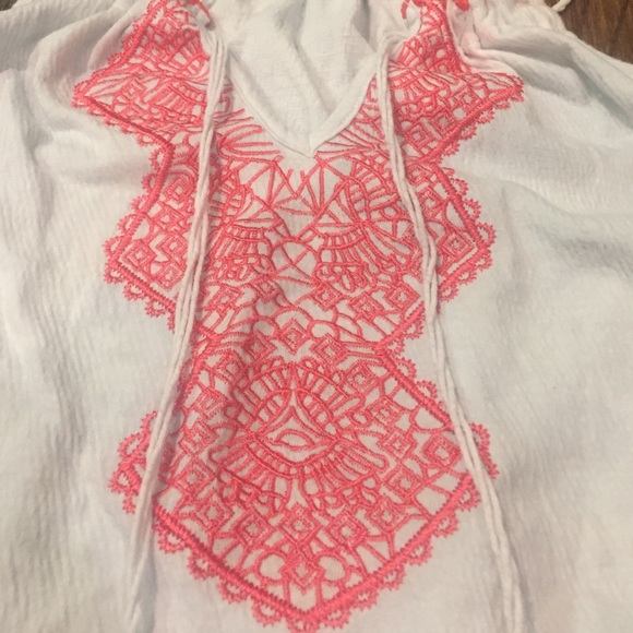 Embroidered Maurices Tank - Picture 3 of 3