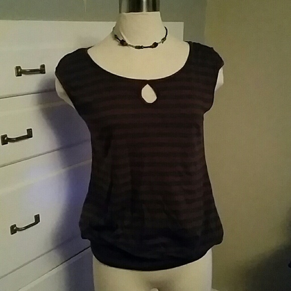 Green and brown stripped open back shirt. - Picture 1 of 3
