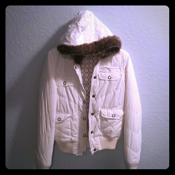 Roxy puffy jacket