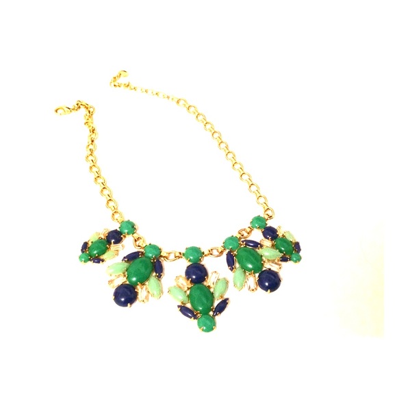 Stella & Dot Juniper Statement Necklace