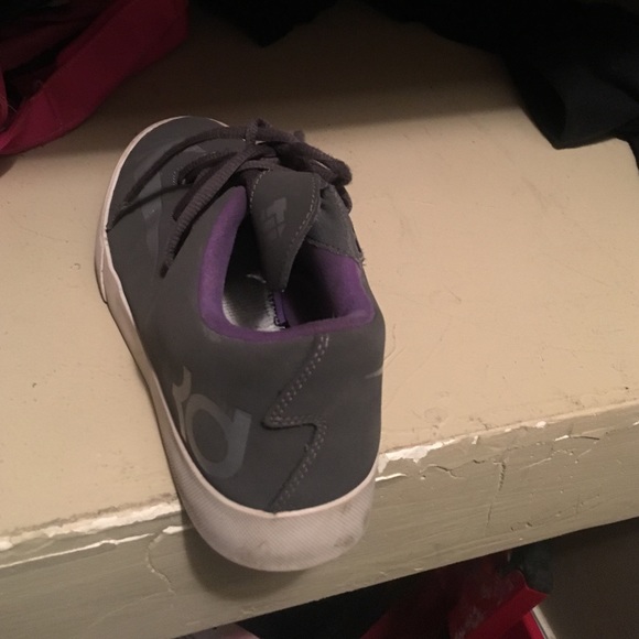 KD Nikes - Picture 3 of 4