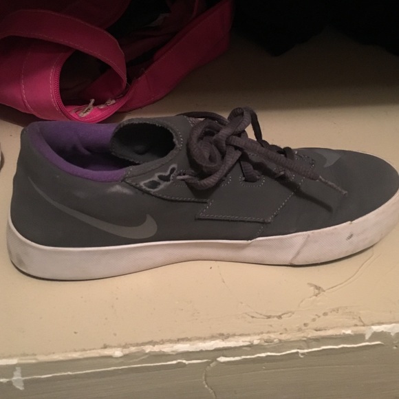 KD Nikes - Picture 4 of 4