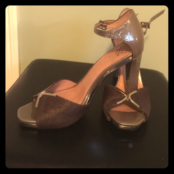 VINCE CAMUTO Mohair Gray Size 9 heels- BRAND NEW!