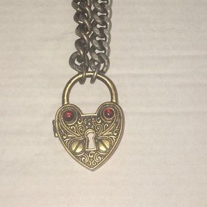 Jewelmint Unlock My Heart Necklace