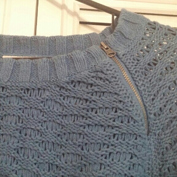 Sweater - Picture 2 of 3
