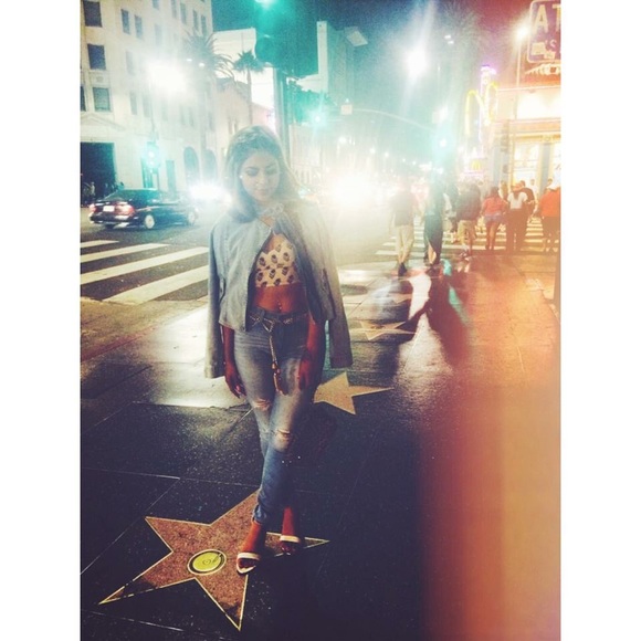 Meet your Posher, Arantxa - Picture 2 of 4