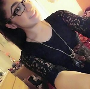 Meet your Posher, Elena