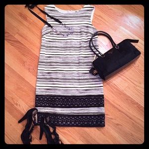 ⭐️SALE⭐️Ann Taylor Dress with black lace