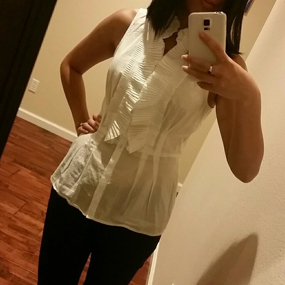 Eci ruffle neck sleeveless blouse