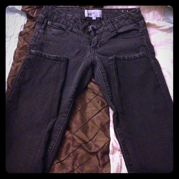 Black skinny/straight leg jeans