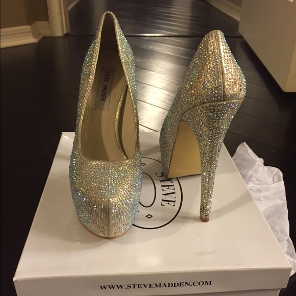 Deeva - Steve Madden heels size 7 - Picture 2 of 4